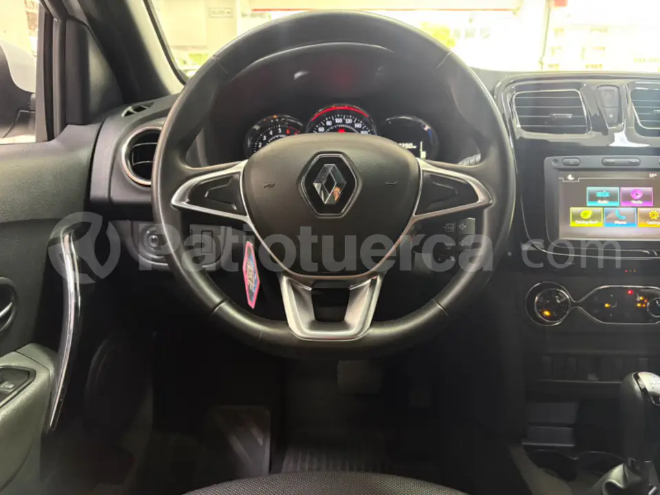 Foto 19 de Renault LOGAN CROSS INTENS