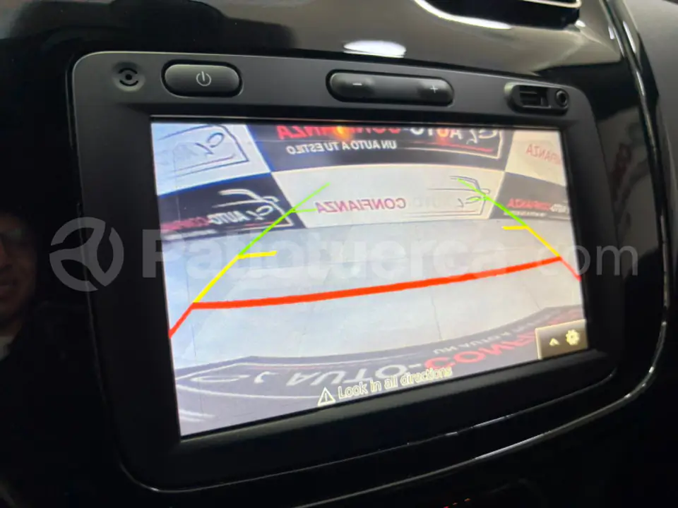 Foto 24 de Renault LOGAN CROSS INTENS