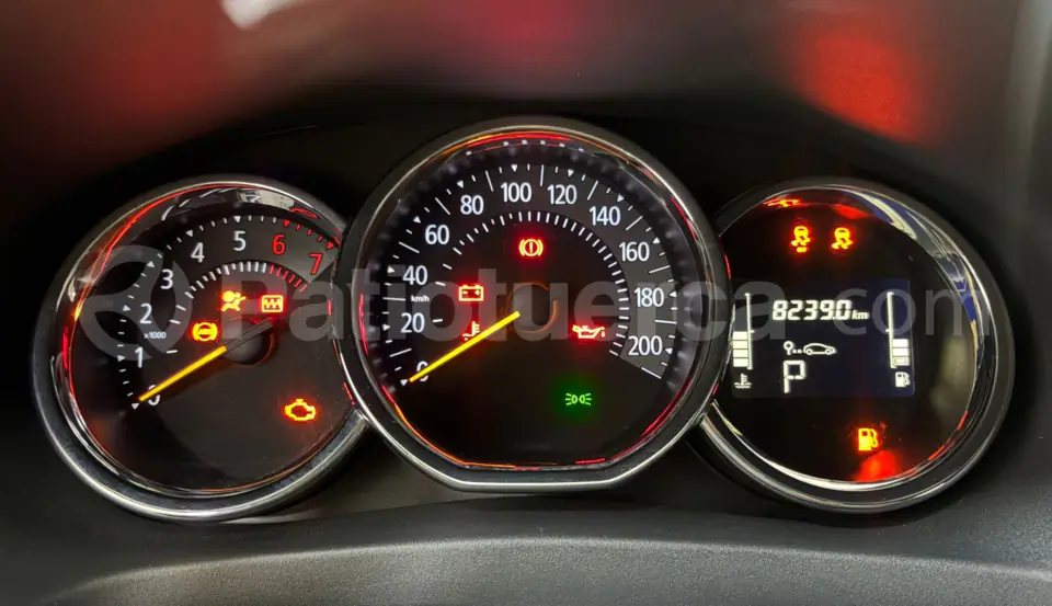 Foto 27 de Renault LOGAN CROSS INTENS