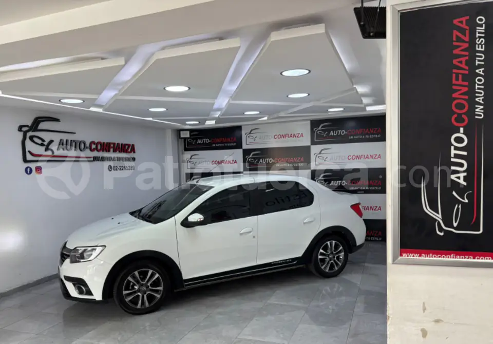 Foto 2 de Renault LOGAN CROSS INTENS