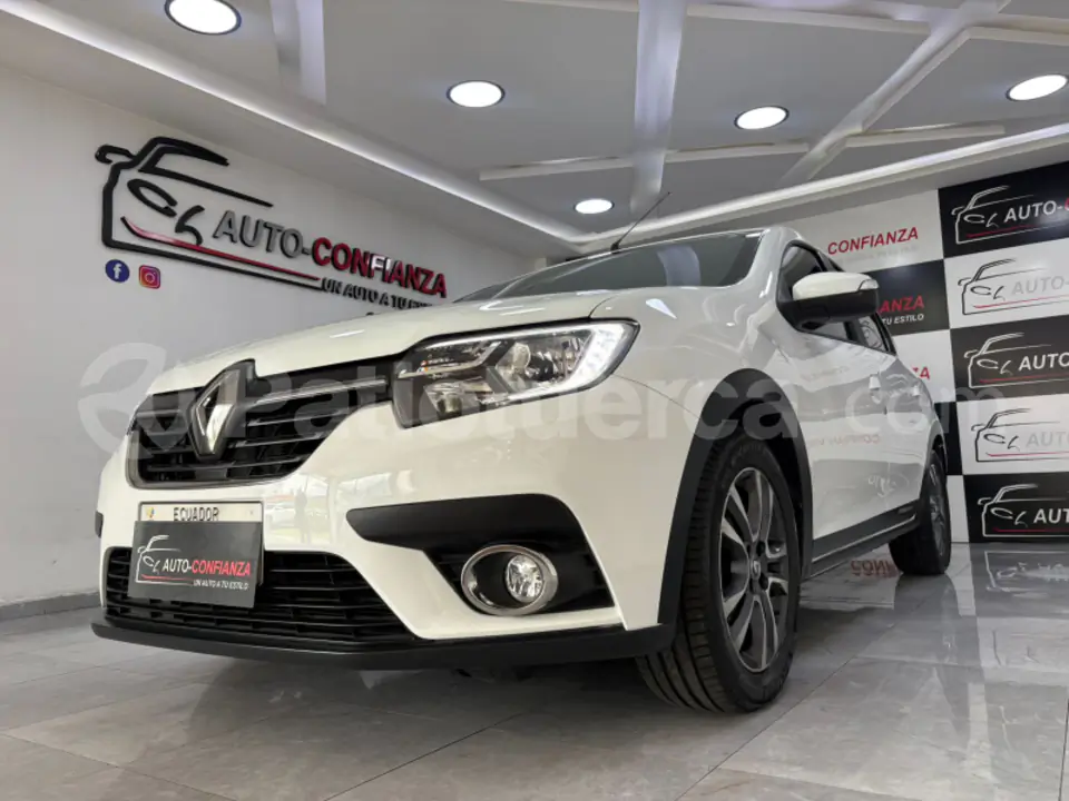 Foto 5 de Renault LOGAN CROSS INTENS