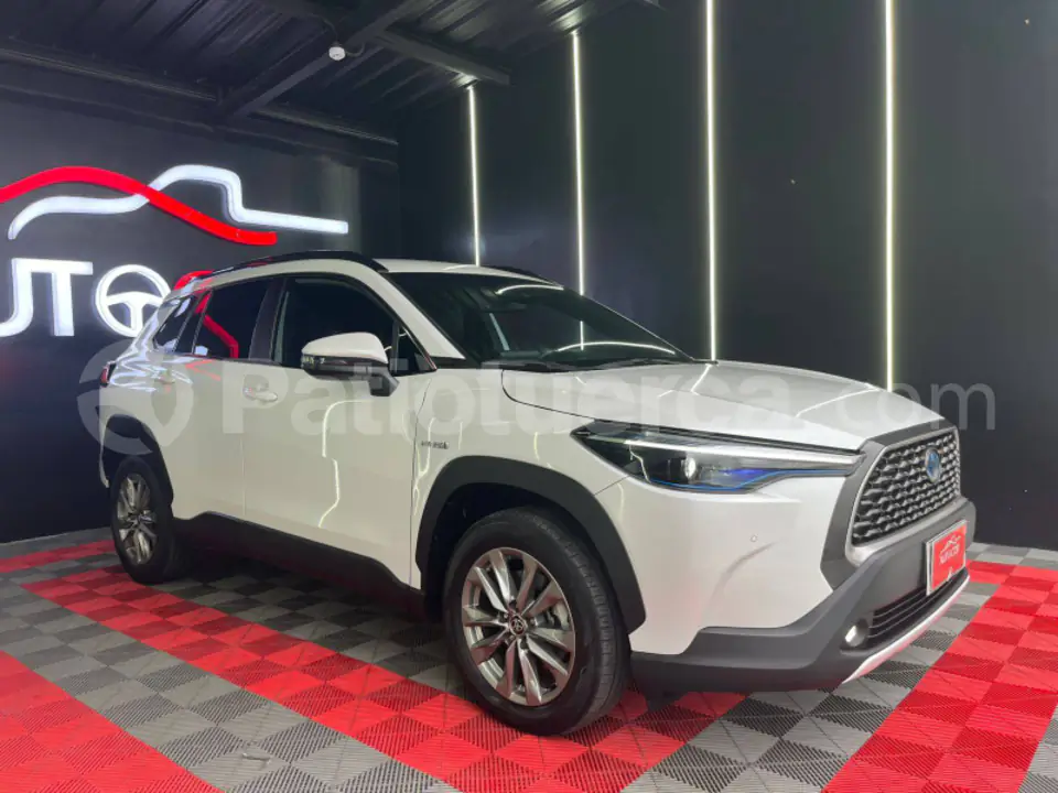 Foto 3 de Toyota Corolla Cross Mid