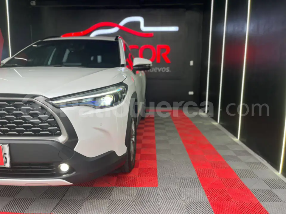 Foto 4 de Toyota Corolla Cross Mid