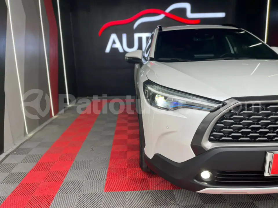 Foto 5 de Toyota Corolla Cross Mid