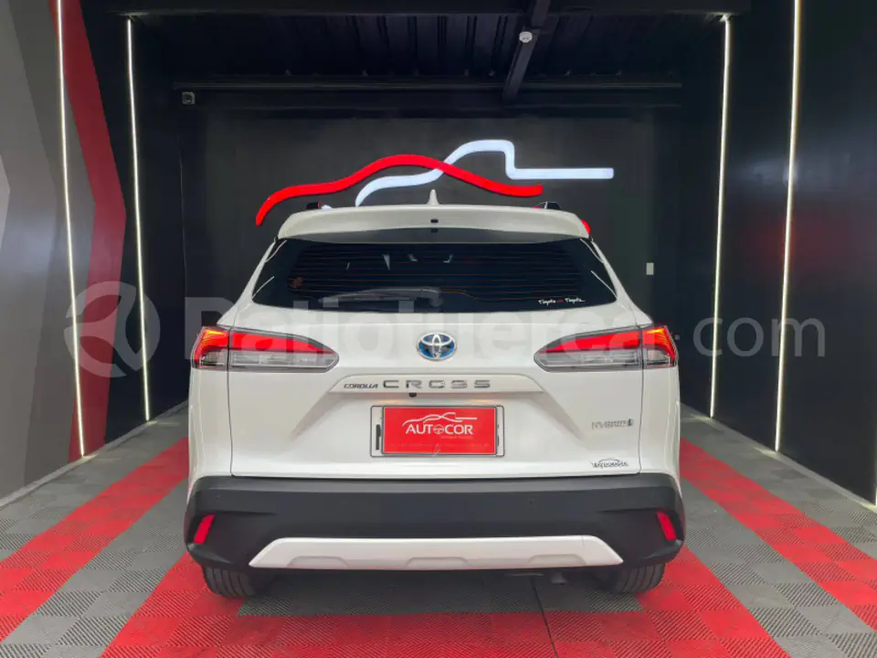 Foto 6 de Toyota Corolla Cross Mid