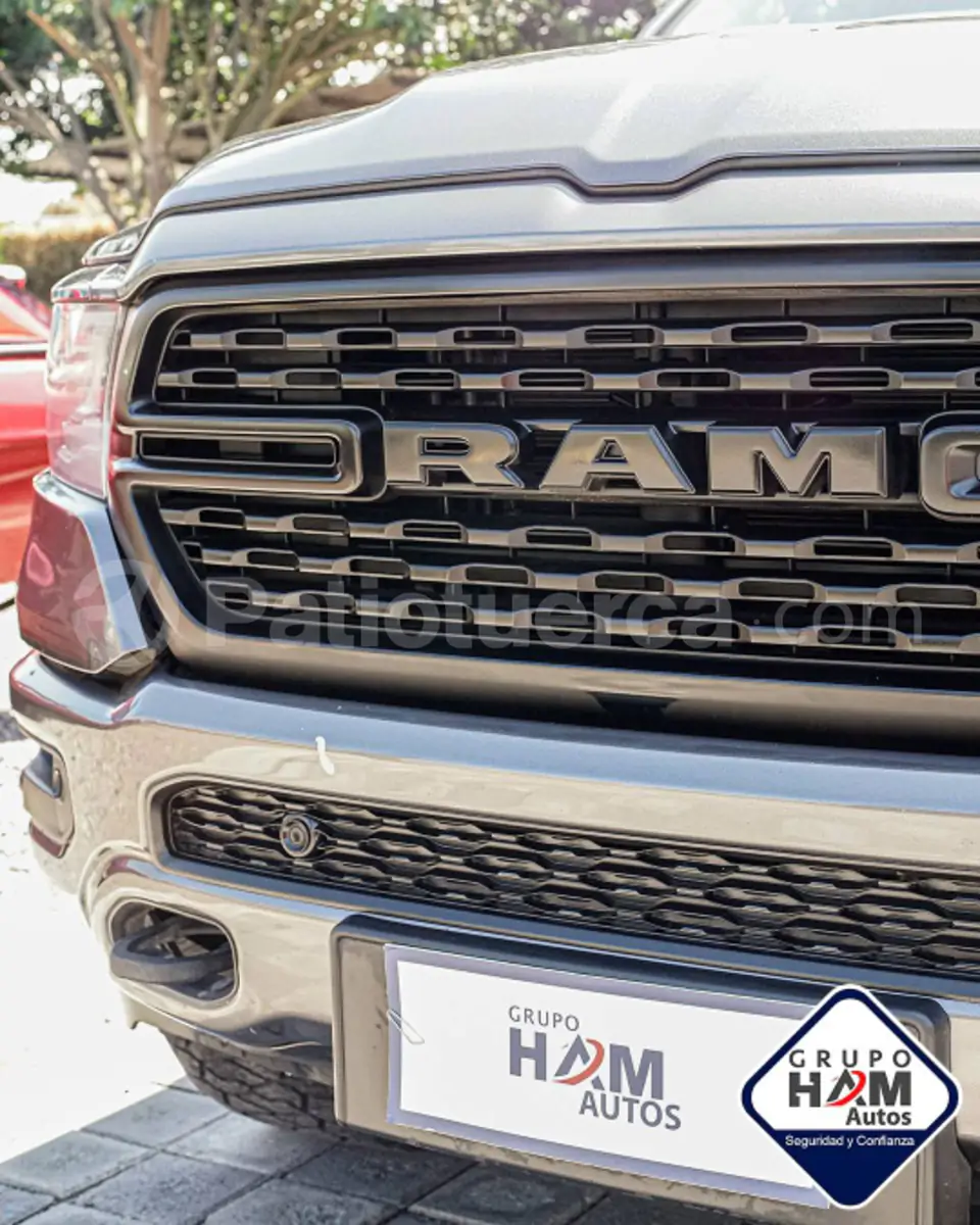 Foto 3 de Ram 1500 BIGHORN ETORQUE