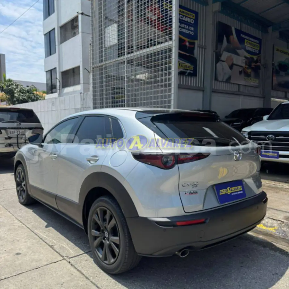 Foto 3 de Mazda CX-30 CORE