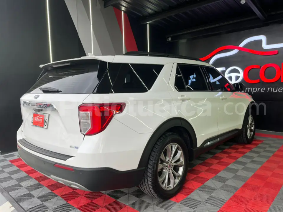 Foto 3 de Ford Explorer 5P