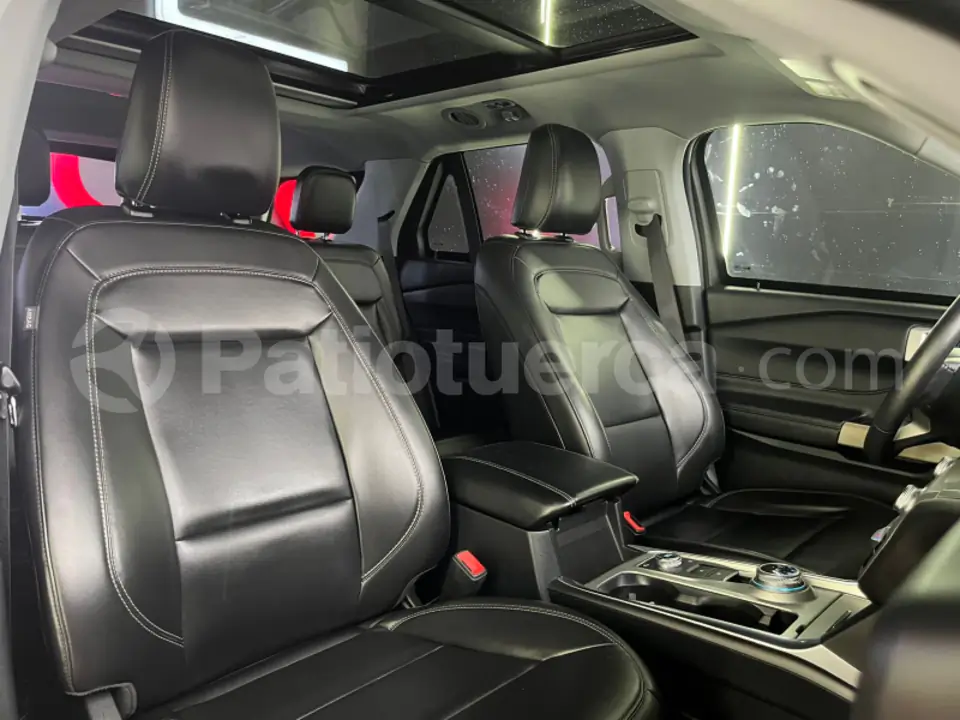 Foto 12 de Ford Explorer 5P