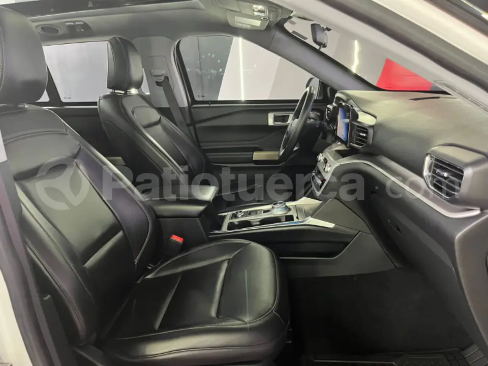 Foto 17 de Ford Explorer 5P