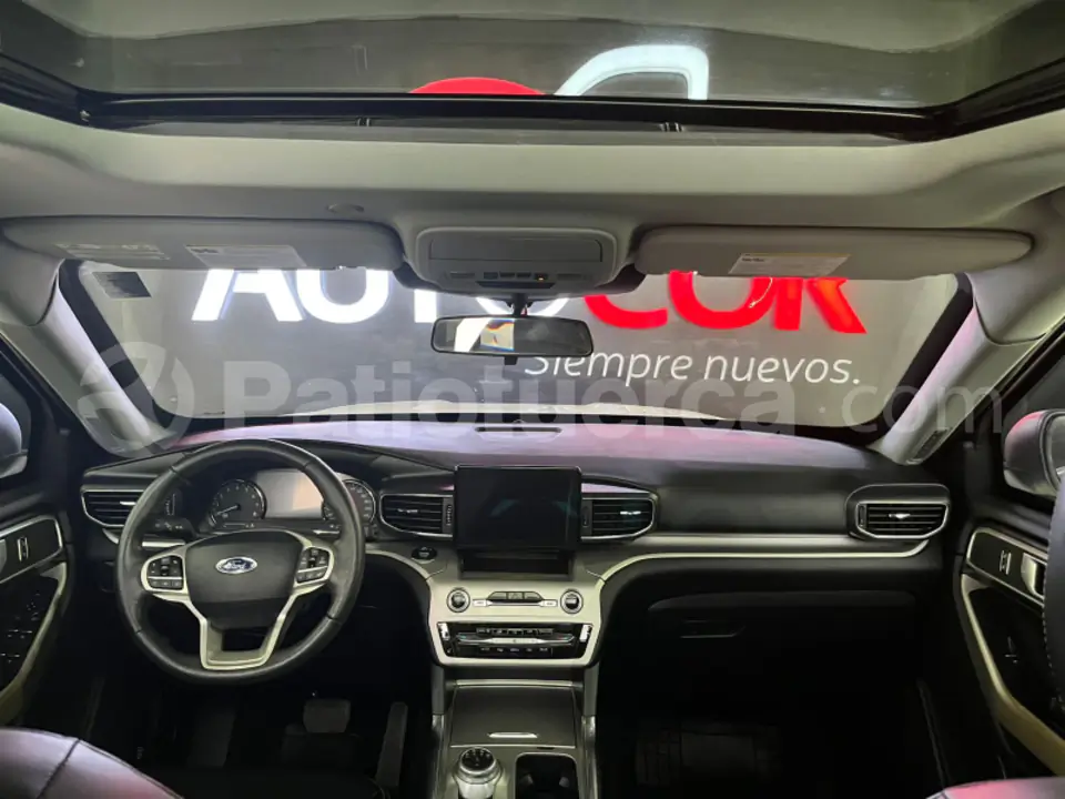 Foto 21 de Ford Explorer 5P