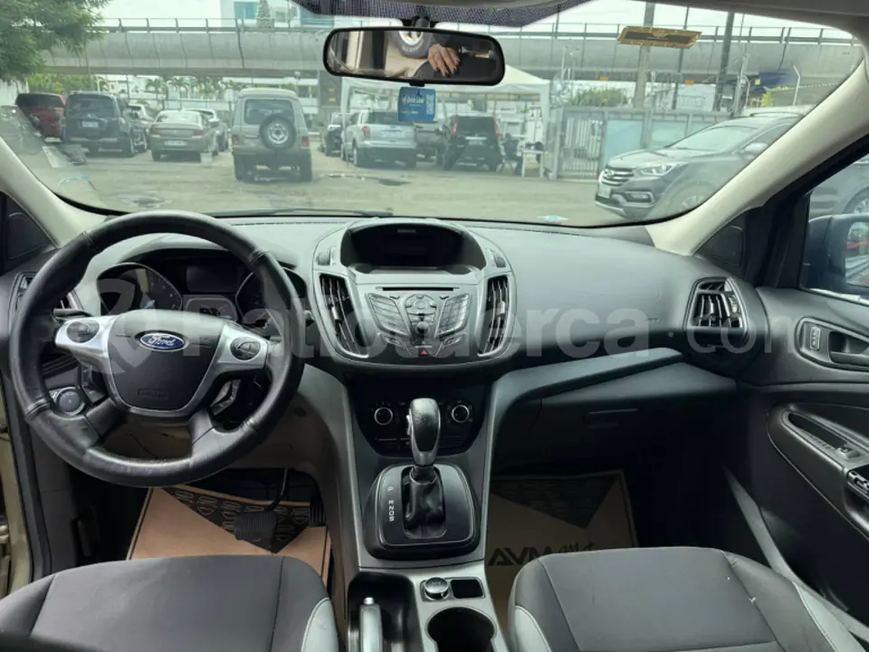 Foto 8 de Ford Escape S