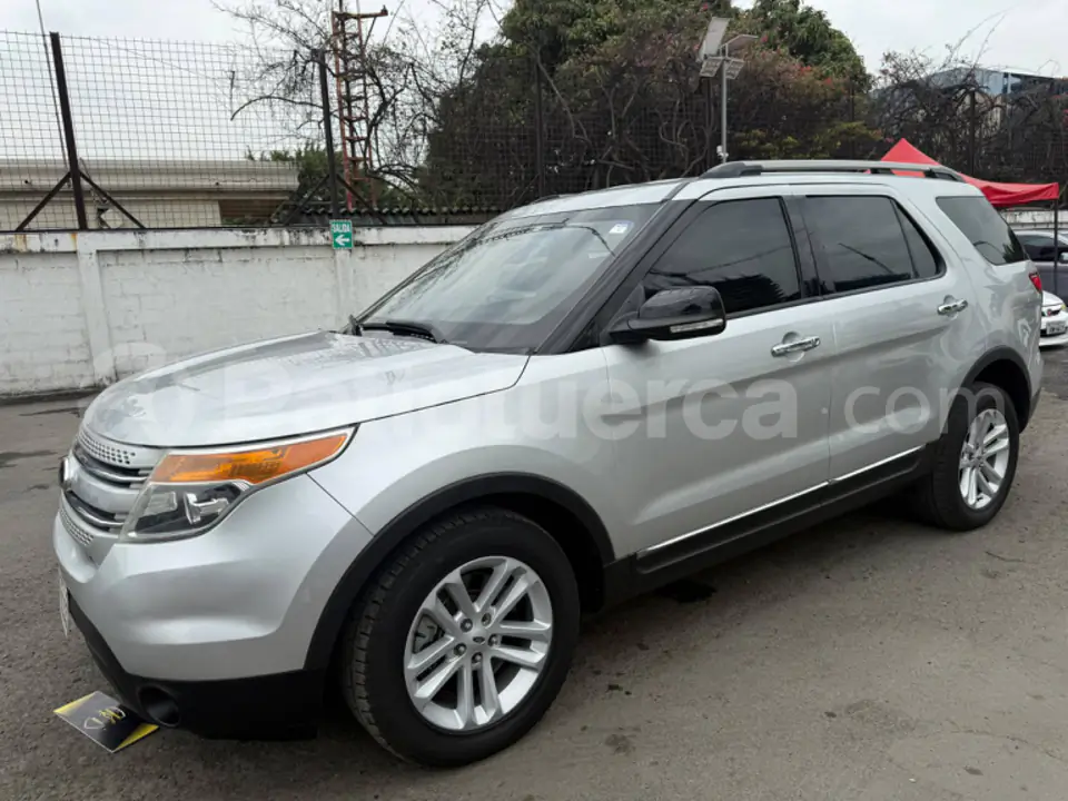 Foto 3 de Ford Explorer XLT