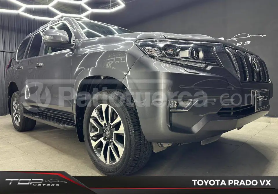 Foto 1 de Toyota Land Cruiser Prado VX