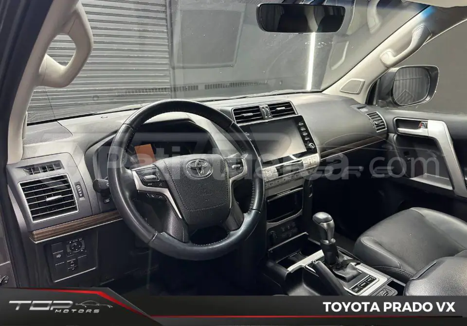 Foto 2 de Toyota Land Cruiser Prado VX