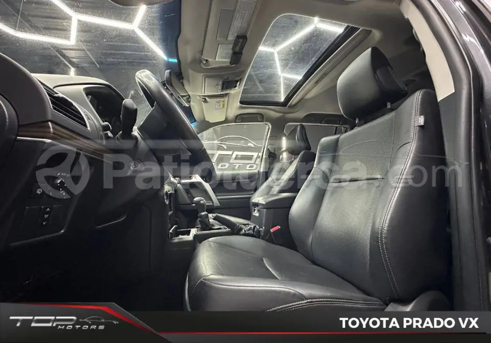 Foto 3 de Toyota Land Cruiser Prado VX