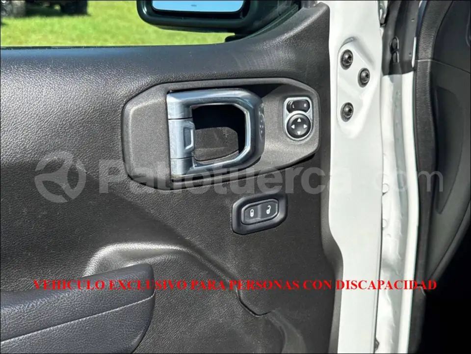 Foto 17 de Jeep Wrangler Unlimited Sport