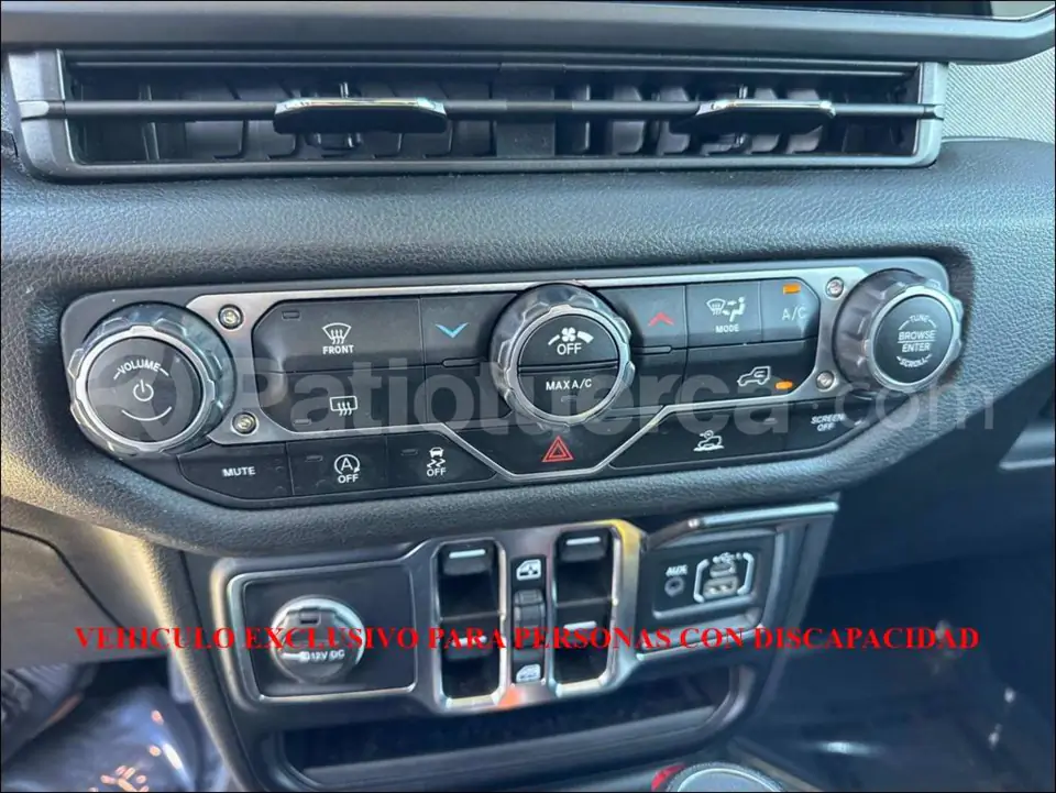 Foto 23 de Jeep Wrangler Unlimited Sport