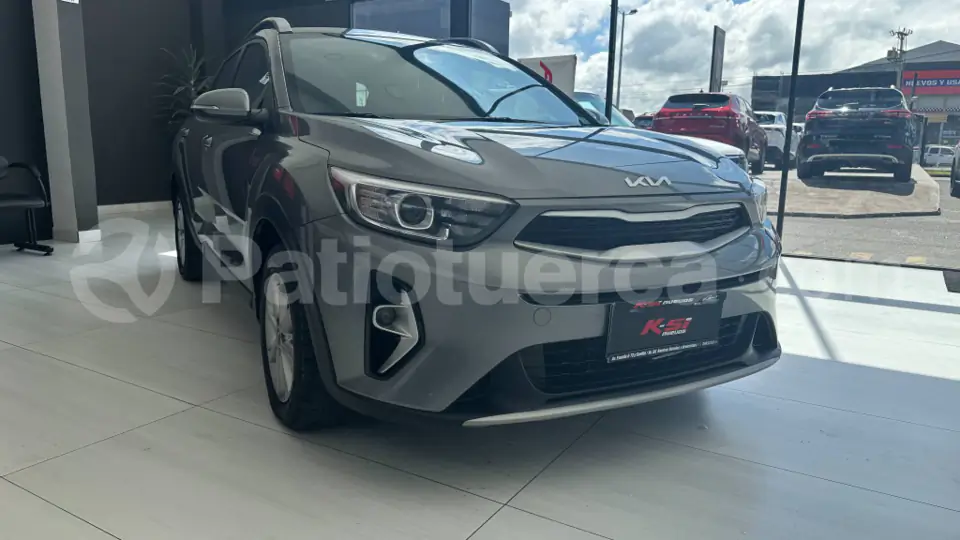 Foto 5 de Kia Stonic LX