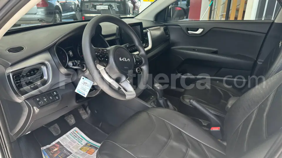 Foto 14 de Kia Stonic LX