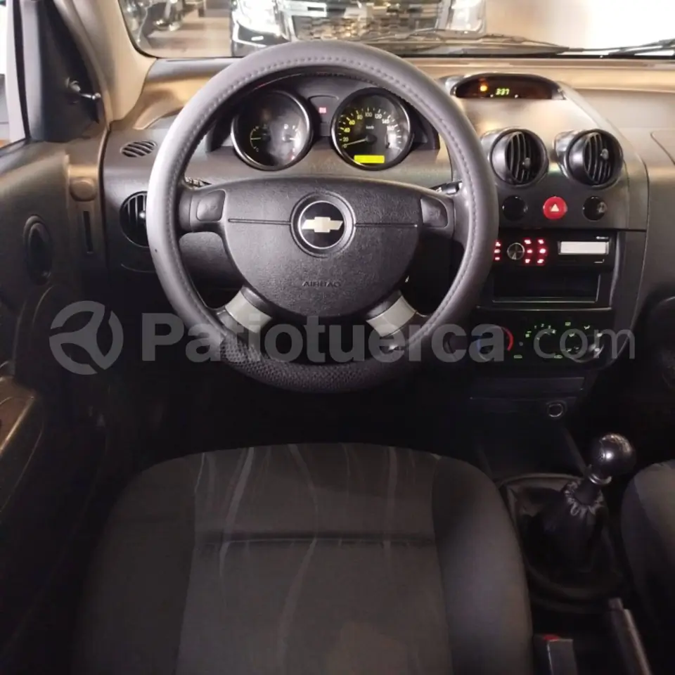 Foto 8 de Chevrolet Aveo Family
