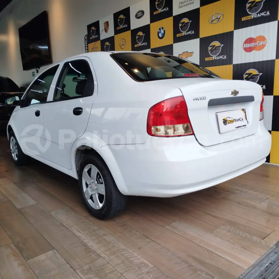 Foto 13 de Chevrolet Aveo Family
