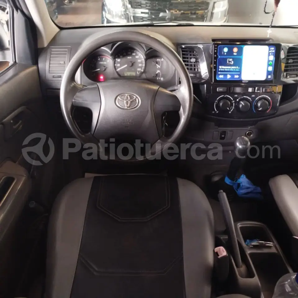 Foto 7 de Toyota Hilux CD 4x2 Diesel