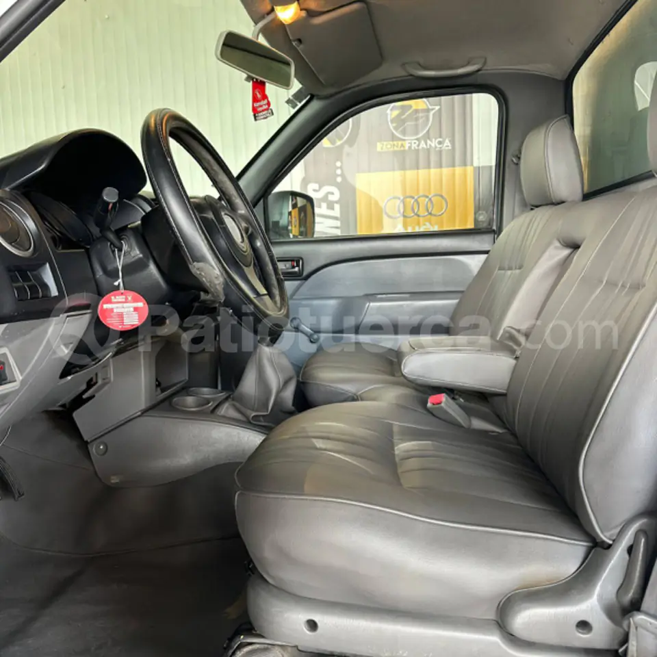 Foto 3 de Mazda BT-50 CS 2.2