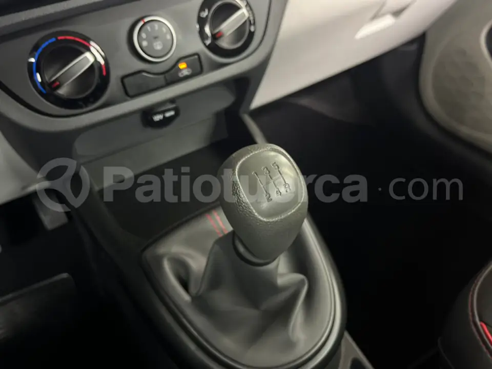 Foto 7 de Hyundai GRAN I10