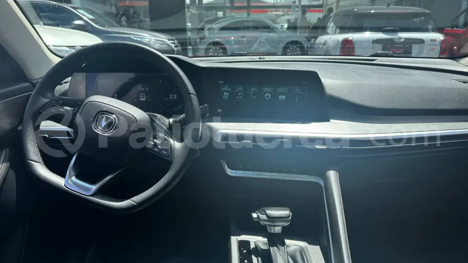 Foto 19 de Changan CS35