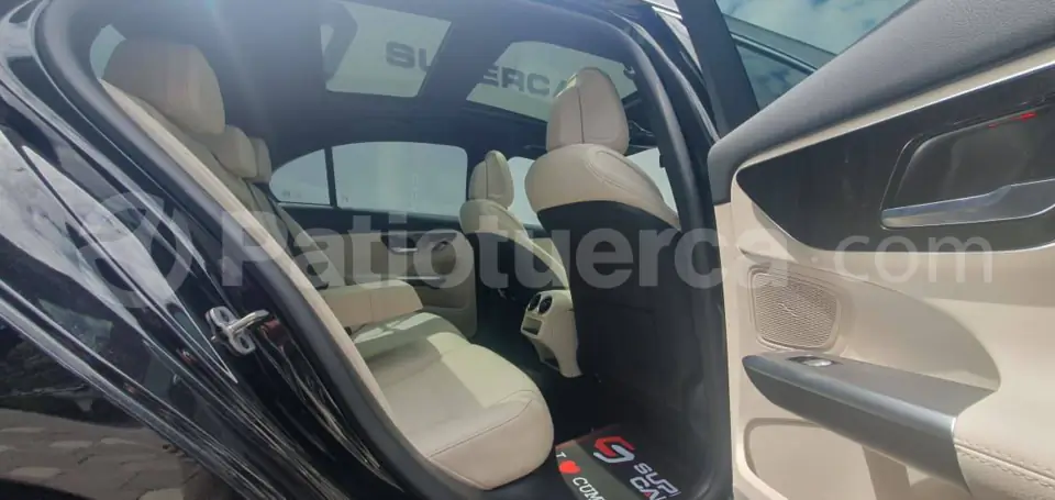 Foto 5 de Mercedes Benz C200 AVANTGARDE II