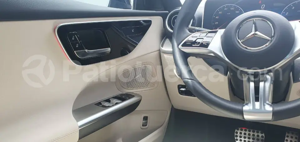 Foto 9 de Mercedes Benz C200 AVANTGARDE II