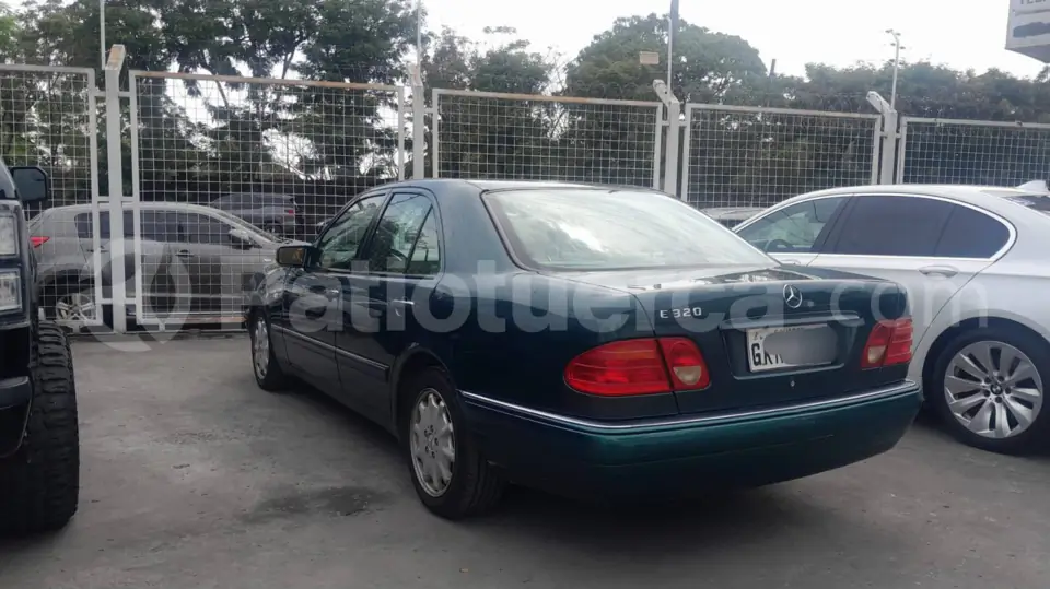 Foto 7 de Mercedes Benz E320