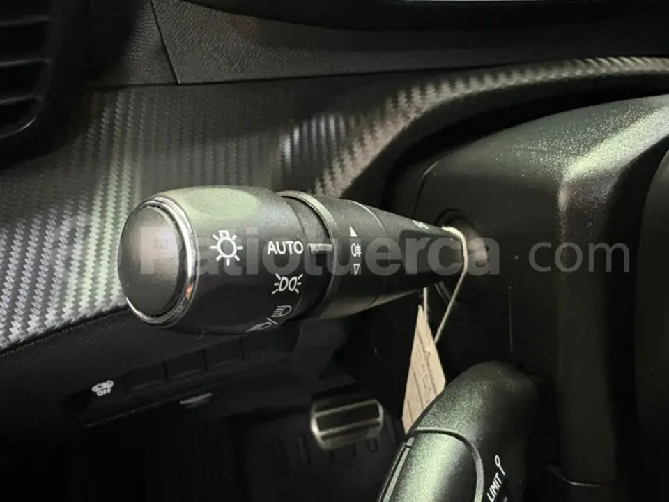 Foto 19 de Peugeot 2008 FIN T