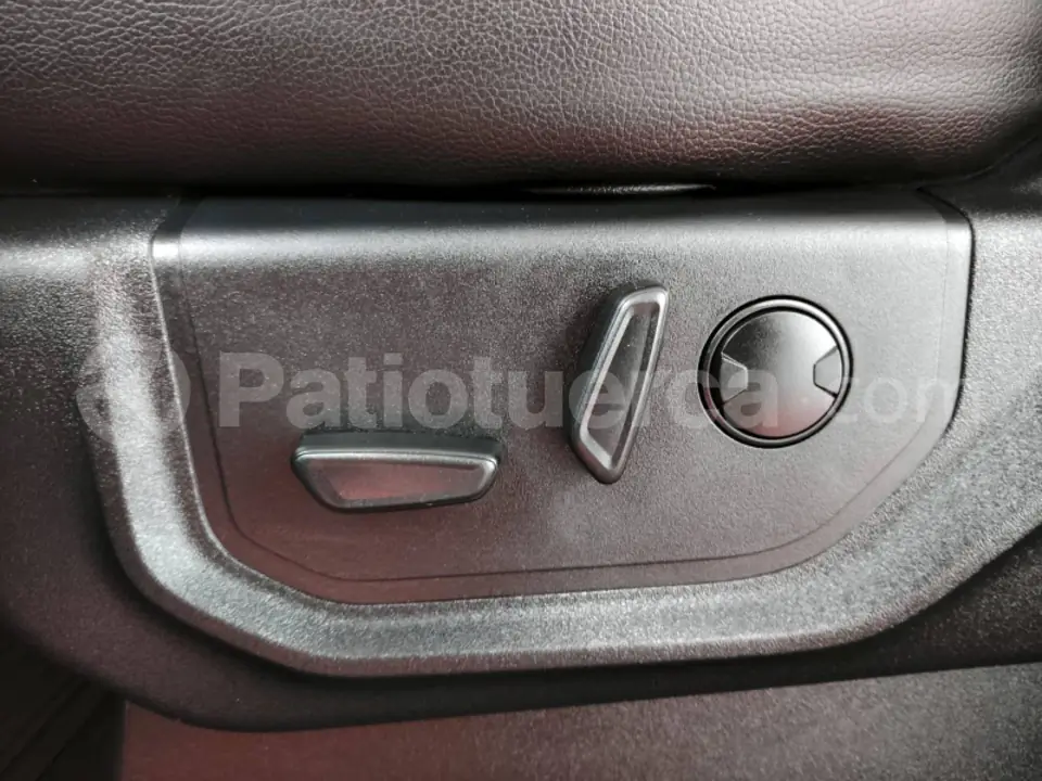 Foto 31 de Ford F150 XLT Lariat