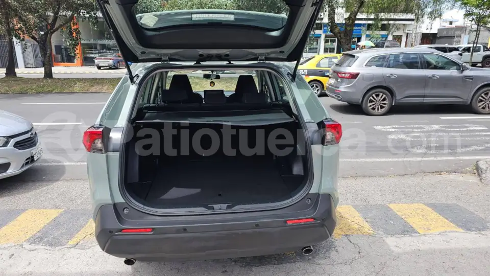 Foto 9 de Toyota RAV 4