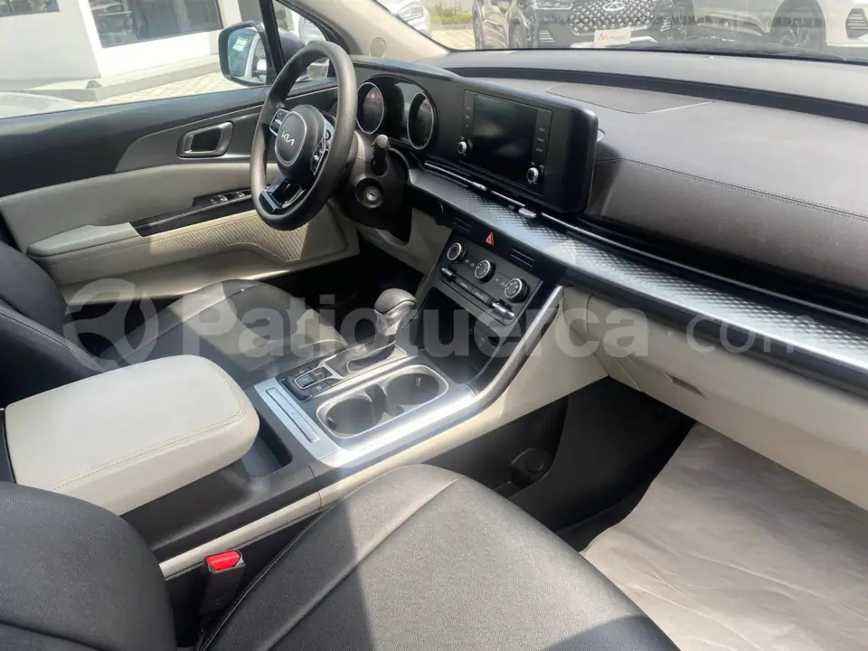 Foto 15 de Kia Carnival