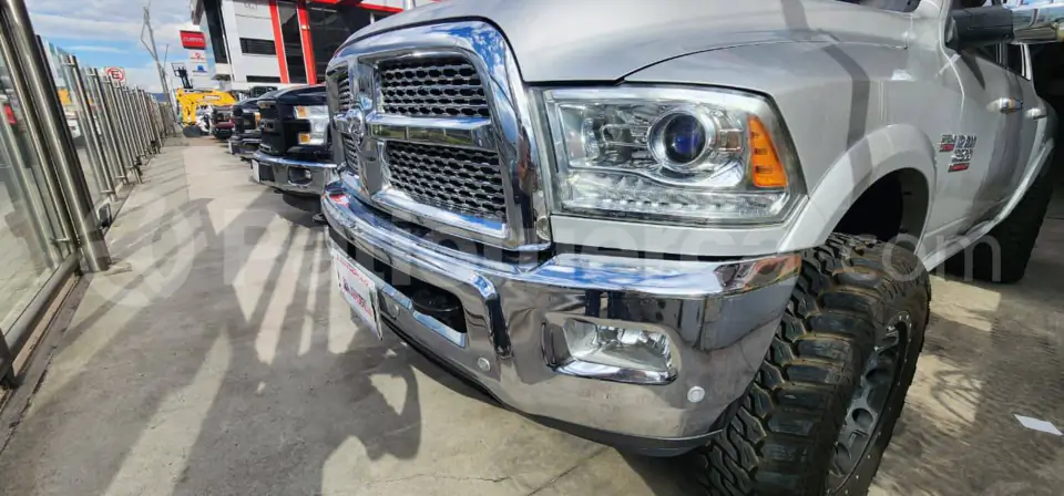 Foto 2 de Dodge Ram 2500