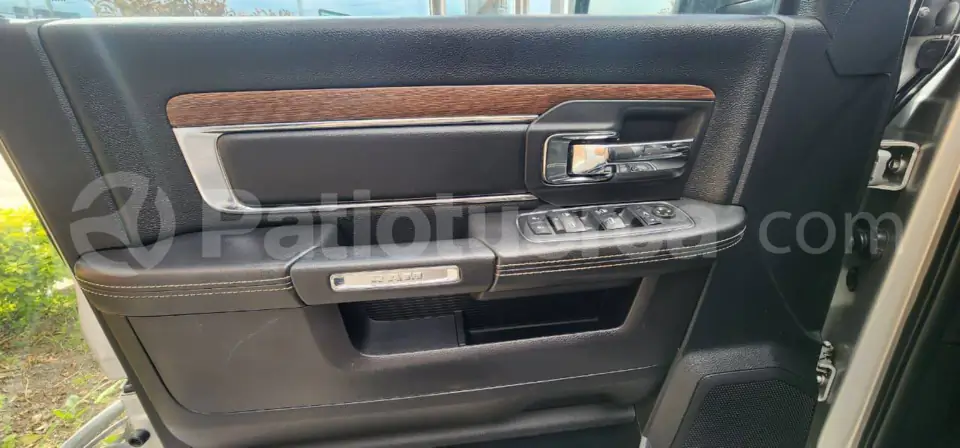 Foto 9 de Dodge Ram 2500