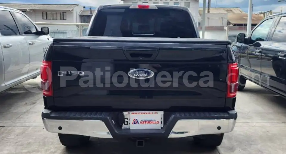 Foto 2 de Ford F150 Lariat