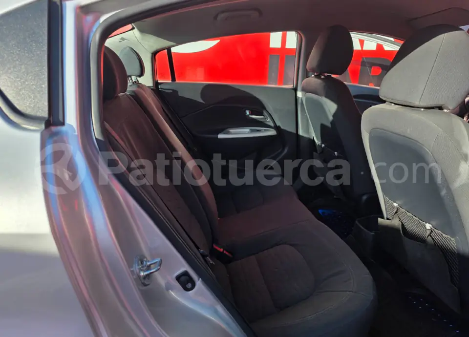 Foto 7 de Kia Rio R