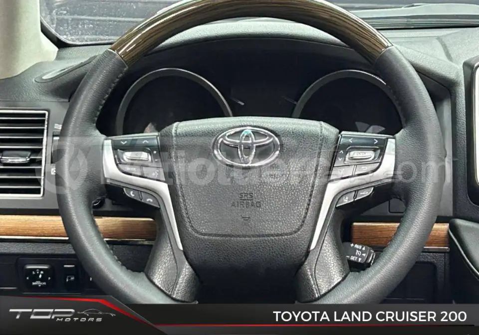 Foto 6 de Toyota Land Cruiser 200