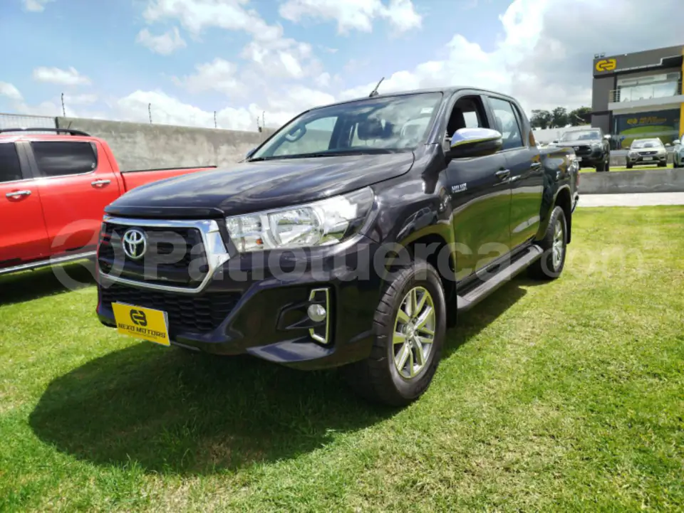 Foto 2 de Toyota NEW HILUX 2.4 CD 4X4
