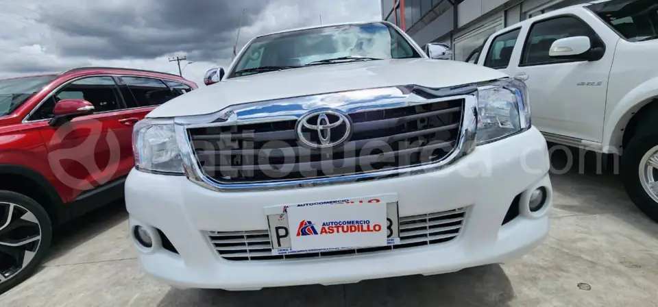 Foto 3 de Toyota TOYOTA	NEW HILUX SR 2.7 CD 4X4