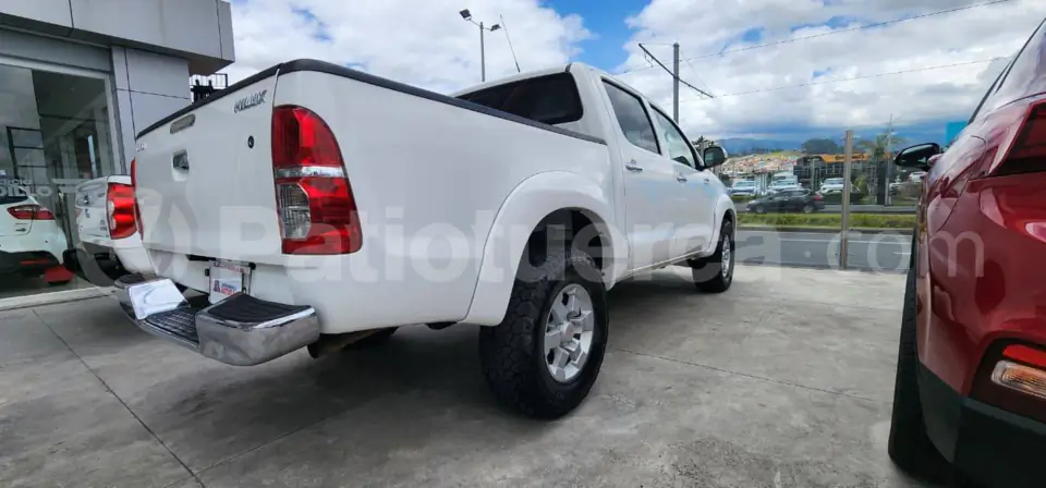 Foto 7 de Toyota TOYOTA	NEW HILUX SR 2.7 CD 4X4