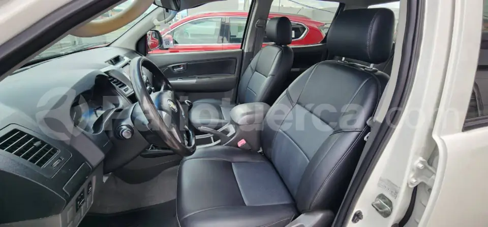 Foto 14 de Toyota TOYOTA	NEW HILUX SR 2.7 CD 4X4