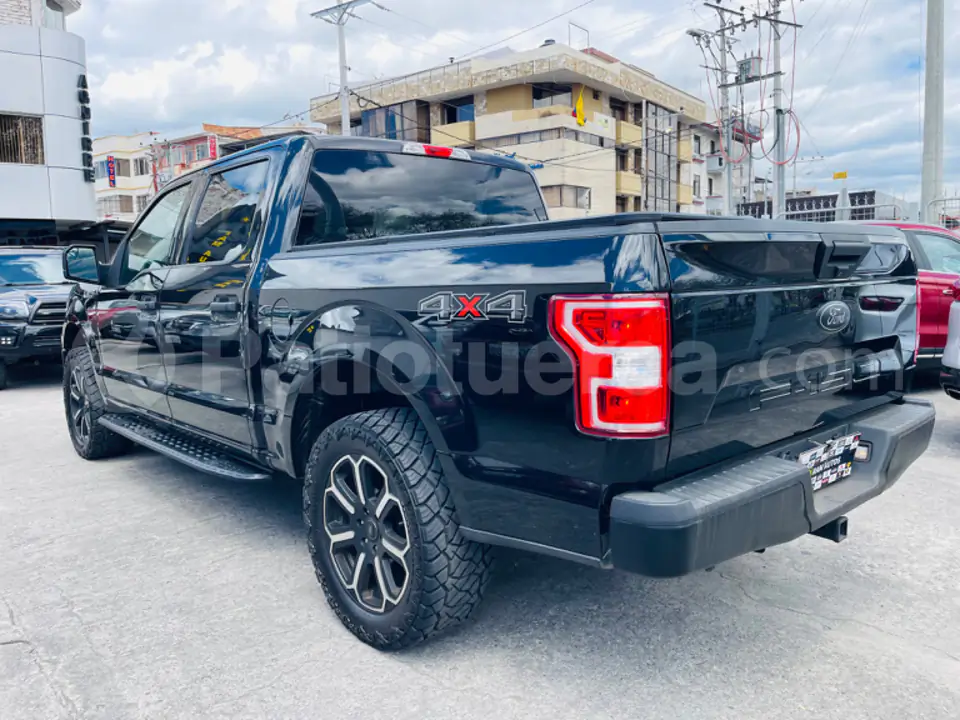 Foto 3 de Ford F150 DC 4X4