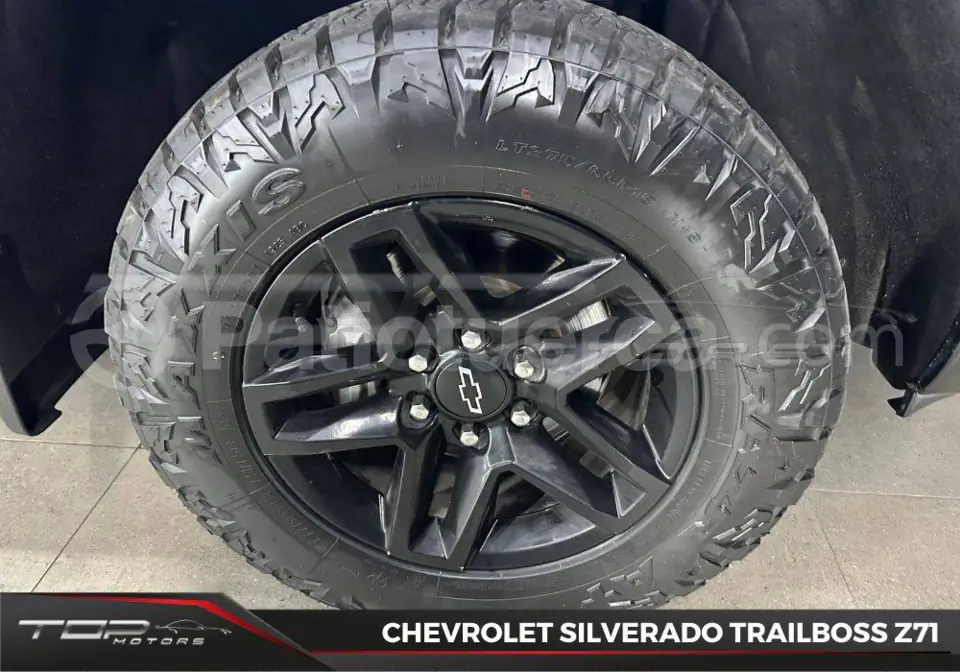 Foto 26 de Chevrolet Silverado Trailboss Z71 AC