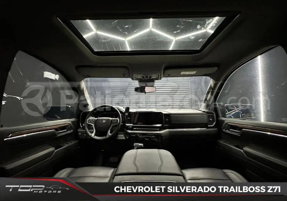 Foto 12 de Chevrolet Silverado Trailboss Z71 AC