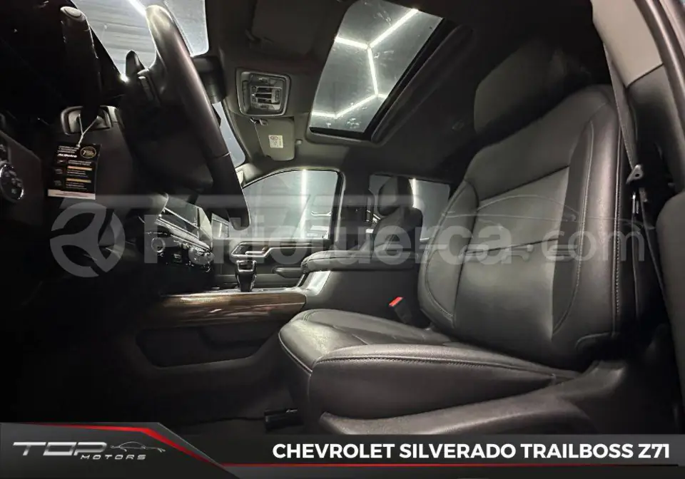 Foto 14 de Chevrolet Silverado Trailboss Z71 AC